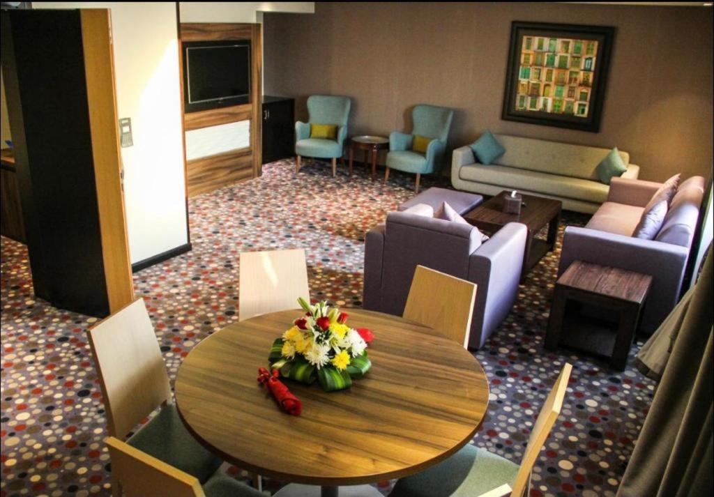 Golden Tulip Al Khobar Hotell Exteriör bild